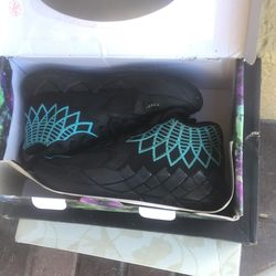 Brand New Lamelo Ball Kids Size 4