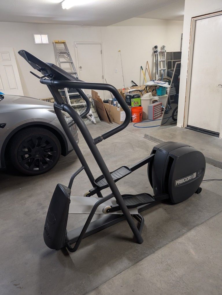 Precor EFX 5.17i Elliptical