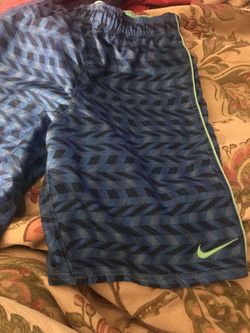 Nike shirts L