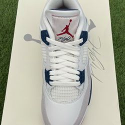 Jordan 4 Navy SB Size 8 