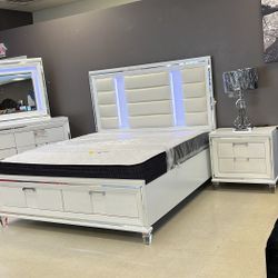 😱 White Led Bedroom Set 4pc King. Easy Payment Options 