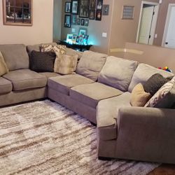 Sectional Couch 