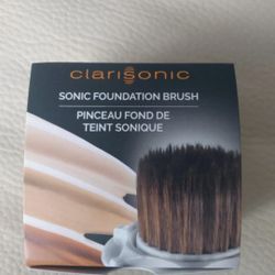 
NEW AUTHENTIC Clarisonic Foundation Brush