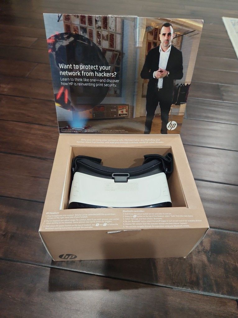 HP VR Headset with Controller