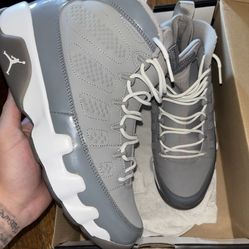 Air Jordan 9s - Cool Grey Size 8M