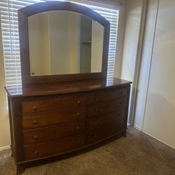 Dresser With vanity