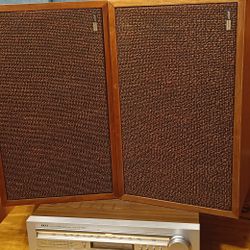 Vintage stereo set Akai receiver+ Utah speakers rare

