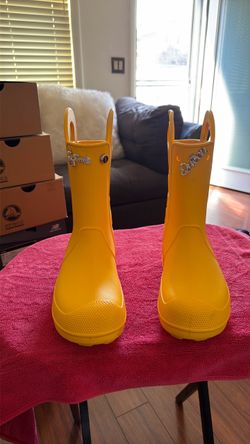 Crocs Yellow Rain Boots with Jibbitz Charms