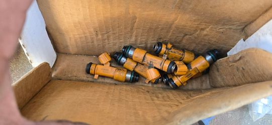 OEM 370z/G37 Fuel Injectors