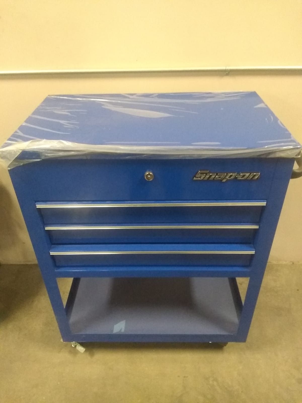 Tool box snap on. Good condition $700 obo