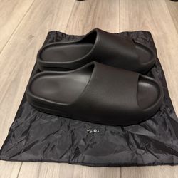 Yeezy Slides YS-01 Black US Size 11 With Dust Bag