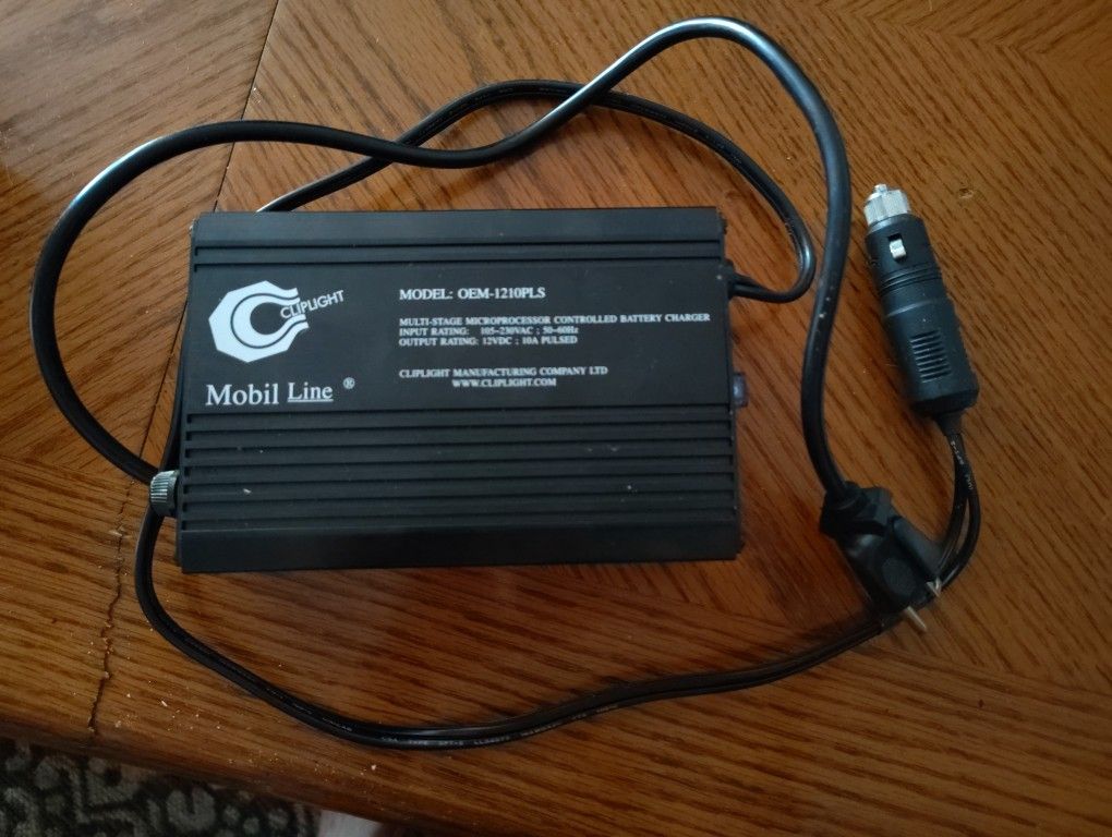 Multi-Stage Battery Charger (12VDC/10A)