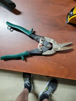 Aviation Tin Snips with Green Handles