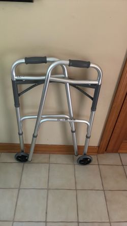 Drive two wheels walker