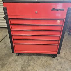 Red Snap On Cart 