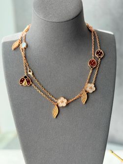 Van Cleef Lucky Spring long necklace, 15 motifs New