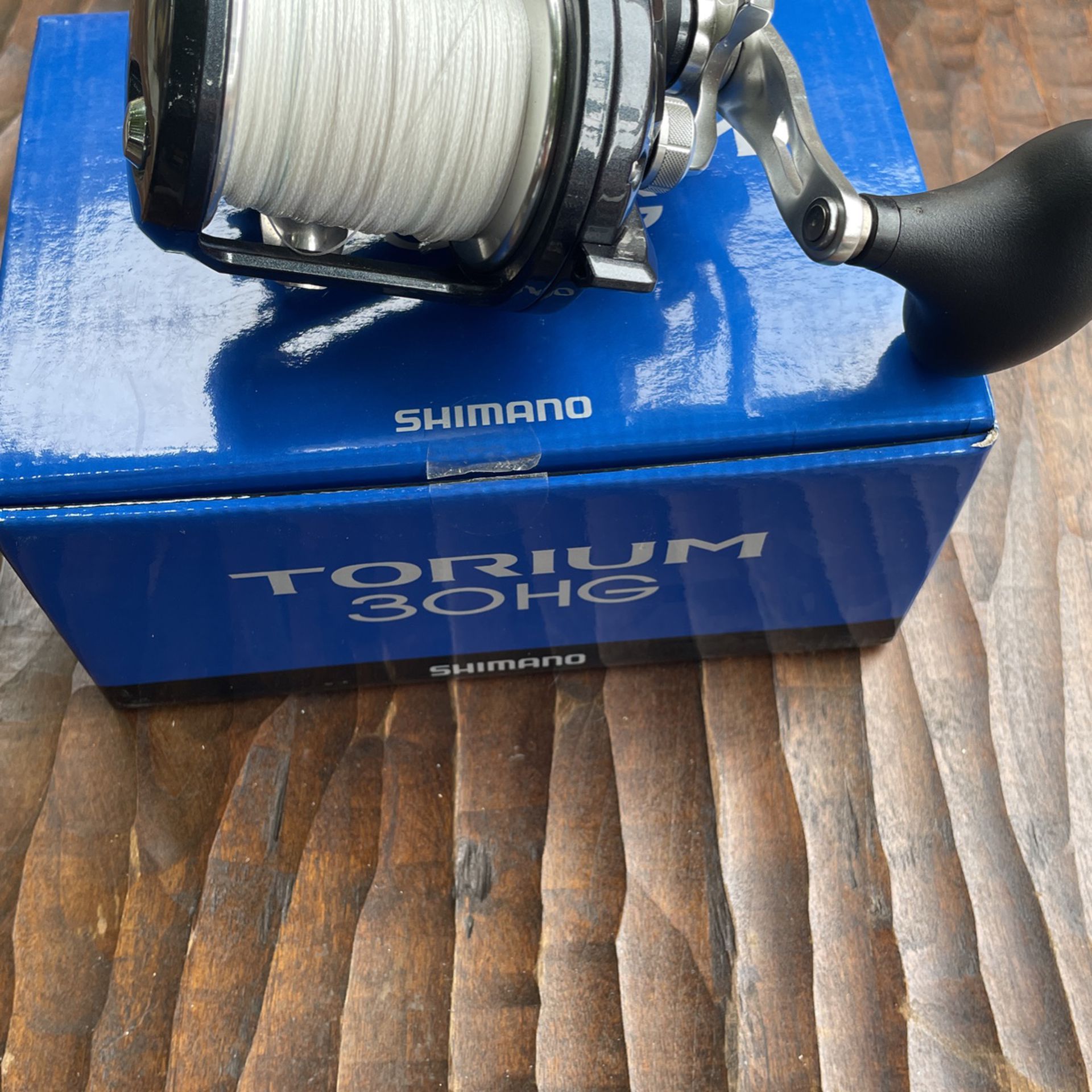 Shimano Torium 30 HG Fishing Reel for Sale in Santa Ana, CA - OfferUp