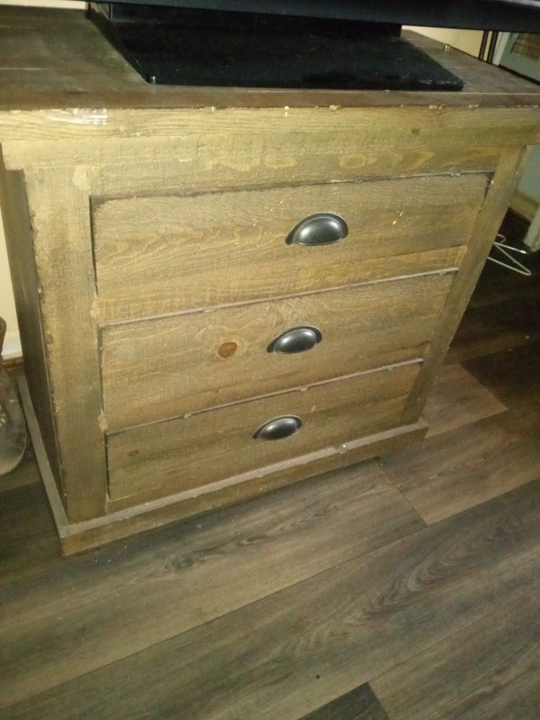 3 Drawer Dresser Ike Neew