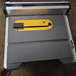 TABLE SAW