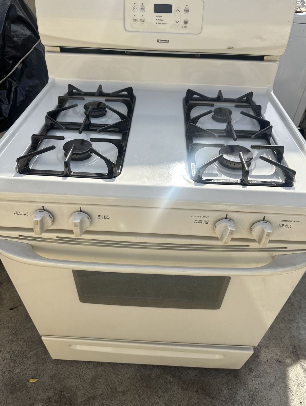 Stove 30” Gas Stove EVERYTHING WORKS Estufa De Gas 30” Pulgadas Todo Trabaja