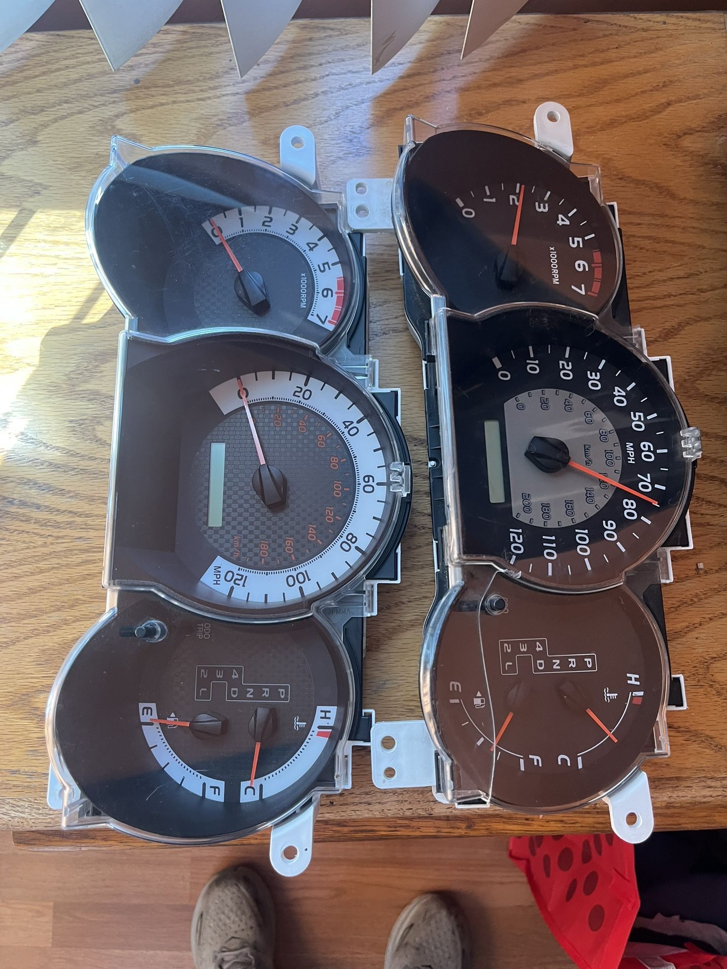 Toyota Tacoma. Speedometer. Parts