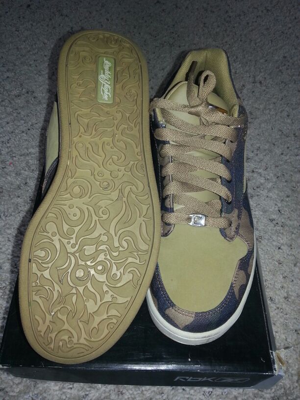 Som regel To grader Dinkarville Daddy yankee Camo Reebok shoes size 10 mens very hard to find for Sale in  Kent, WA - OfferUp