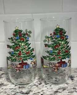 Vintage Luminarc Christmas Tree & Holly Berry Tumblers  - Set Of 2