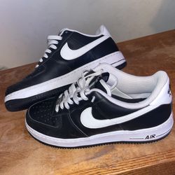 Nike AirForce Black and white