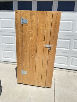 Solid Wood Cabinet /tools