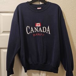 Vintage Hard to Find Banff, Canada Men's Medium Sweatshirt  - Used Excellent Condition - Buy this and Get A Second Item for $5 Off