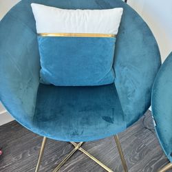 Must go by Nov 8 ! Make An Offer - Lounge Chair 