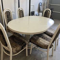 Dining Room Table 