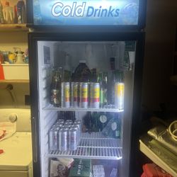 Turbo Air Commercial Glass Door Drink Fridge – Needs Repair