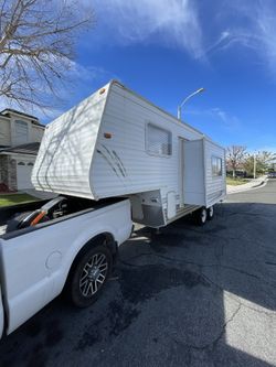 2006 Aljo Skyline Fifth Wheel.