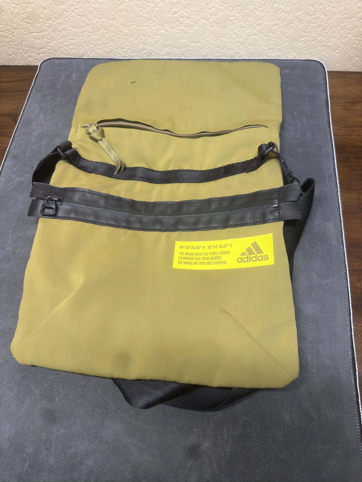 ADIDAS - Favorites Sacoche Messenger Bag  Green Black Acid Pop