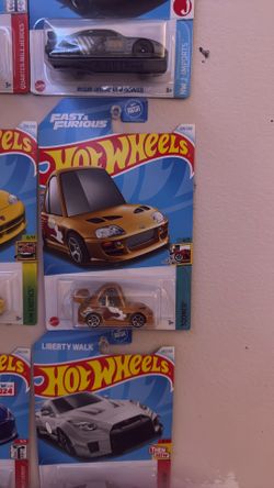 2024 Hot Wheels G Case - Porsche 911 Carrera KEYCHAIN (Lot Of 3)