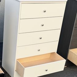 White Chest 5 Drawer Dresser 