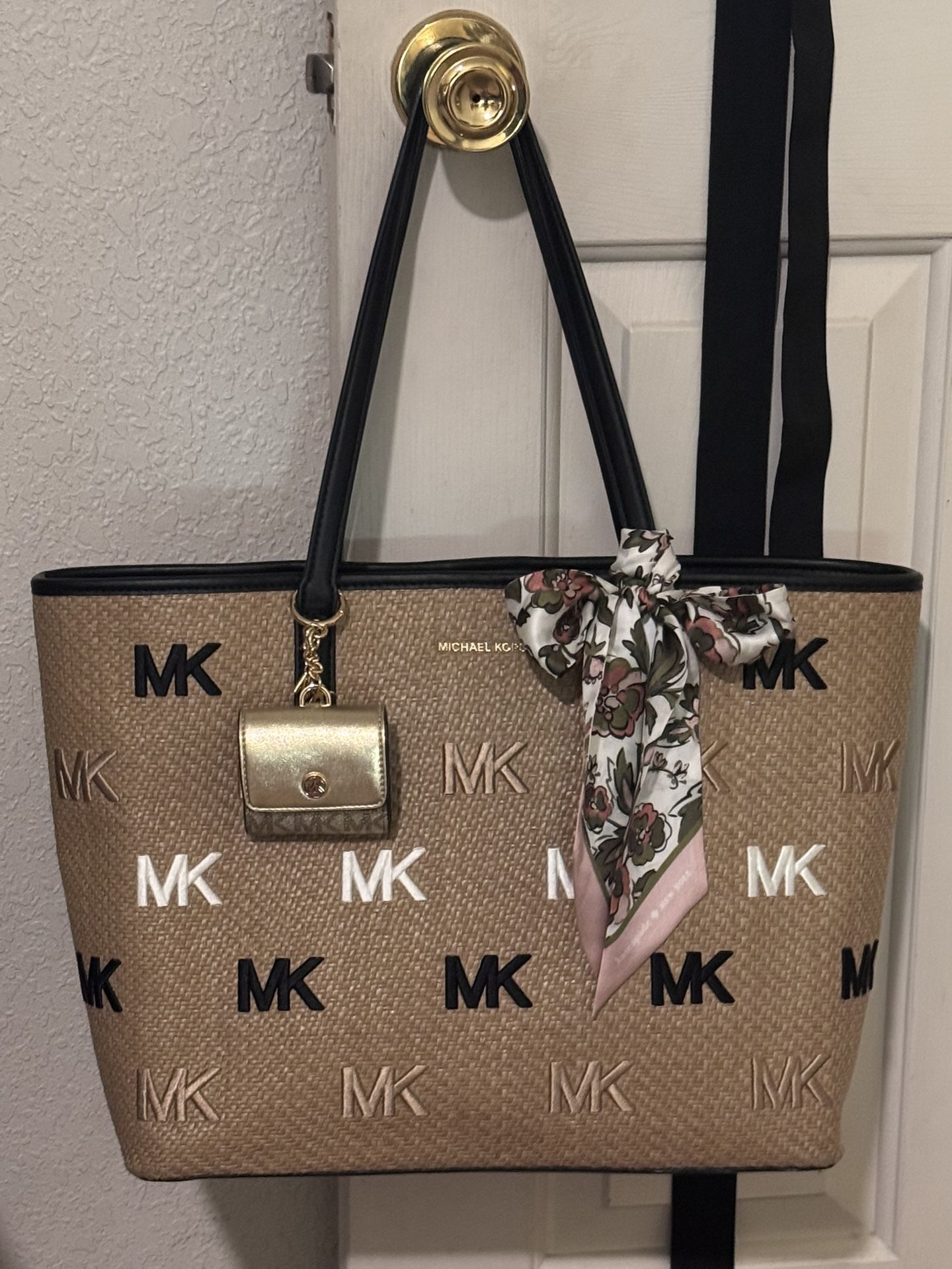 MICHAEL KORS TOTE PURSE Handbag ONLY $100 FIRM