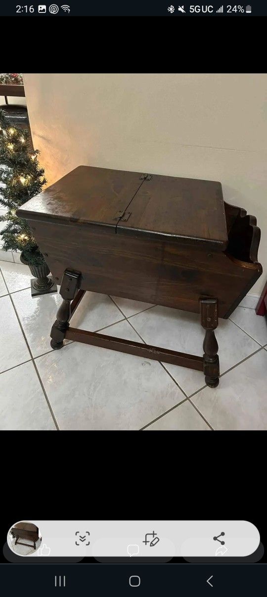 High End Vintage Mid Century Pine Old Tavern Doughbox Ethan Allen End