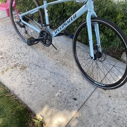 Specialized Sirrus 2.0 Disc Brakes 16 Speed 