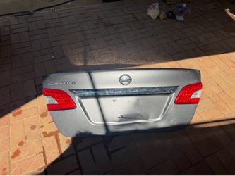 2013-2019 Nissan Sentra trunk