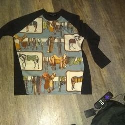 Long Sleeve Medium Sweater Women's Saddling Tacking Horses