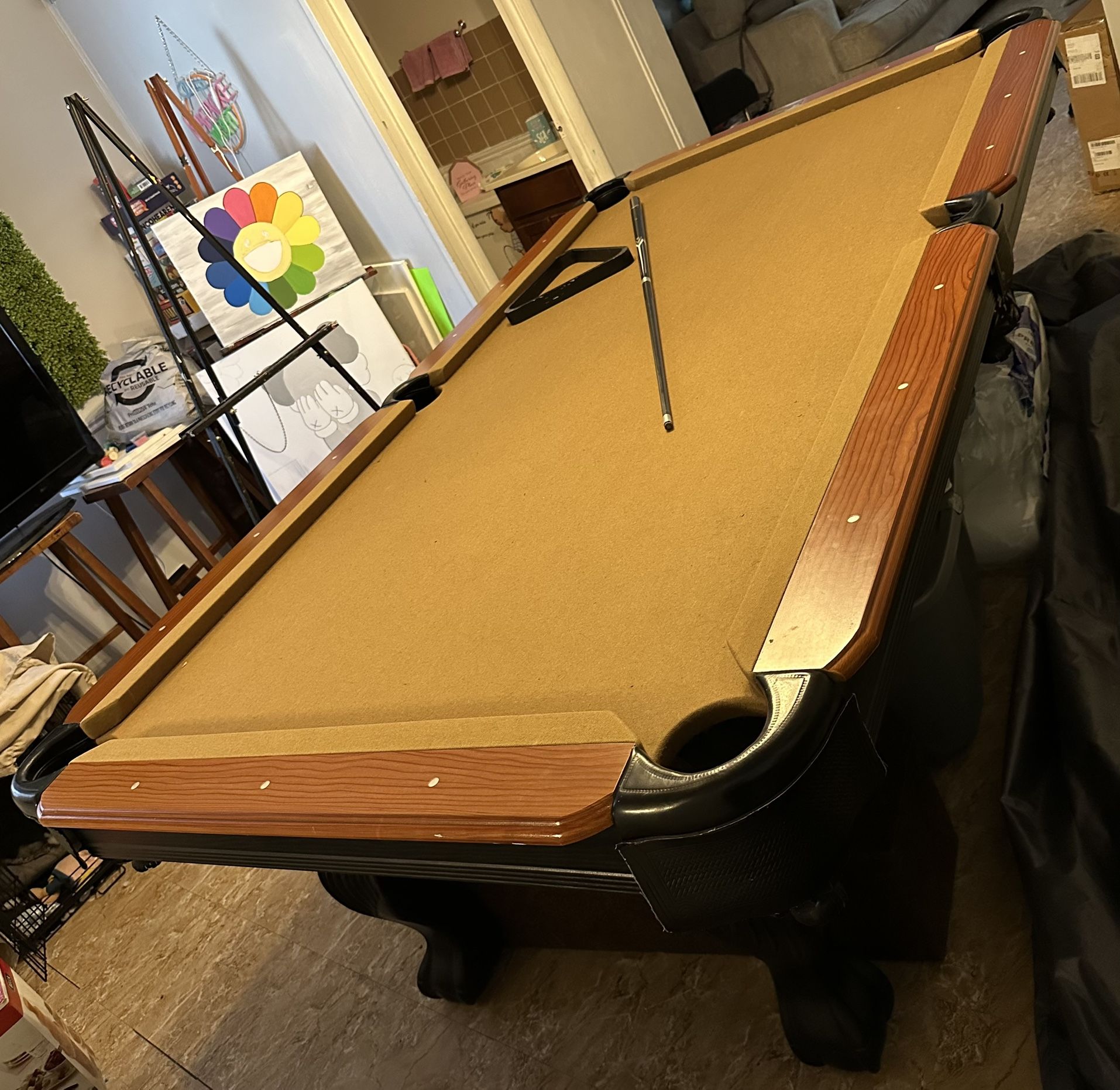 Pool table