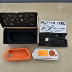 Flipper Zero + Silicone Case