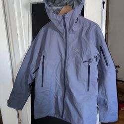 NWT!! Arc'teryx Sabre Jacket Never Worn Size Small 