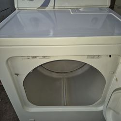 ADMIRAL Gas Dryer By Whirlpool Super Capacity And Heavy Duty Works Good 