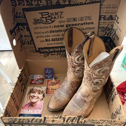 Justin Boots (men’s Size 10 1/2) Puma tan