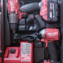 Milwaukee Fuel Hammer Drill And Impact Driver Kit With 5.0 Amp Hour Batteries Side Handle And Hard Shell Case And Charger