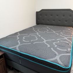 Queen Mattress & Bed Frame Set – Like New!  