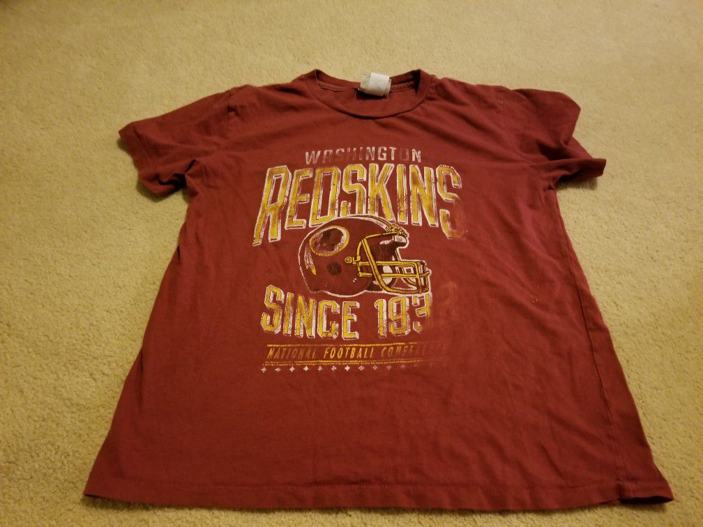 Redskins tee shirt size 12